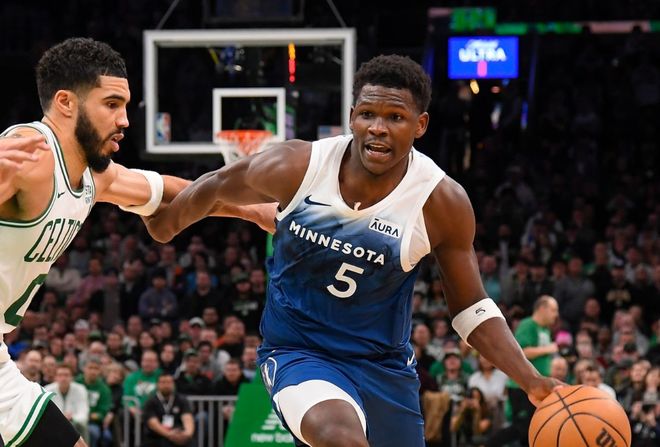 以詹姆斯本 以詹姆斯本