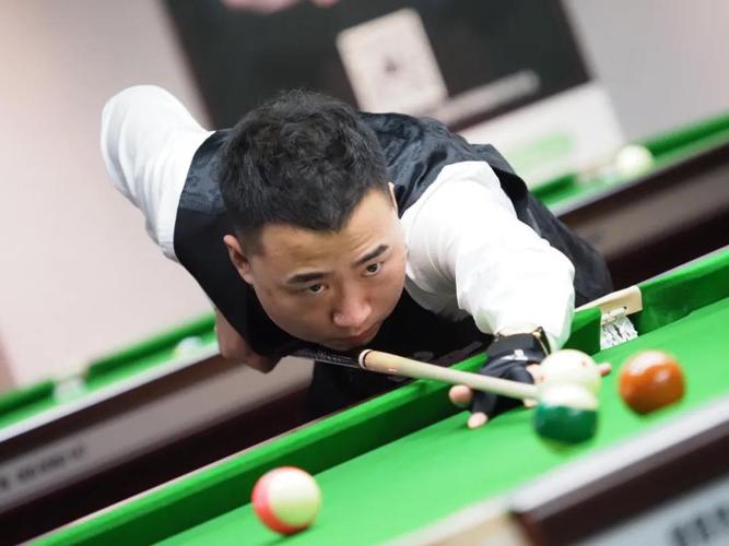 她关注的焦 她关注的焦